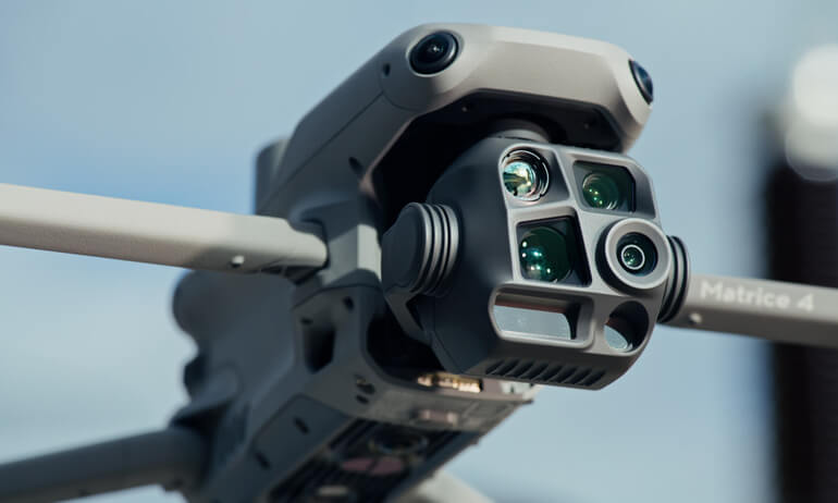 multi sensor matrice 4